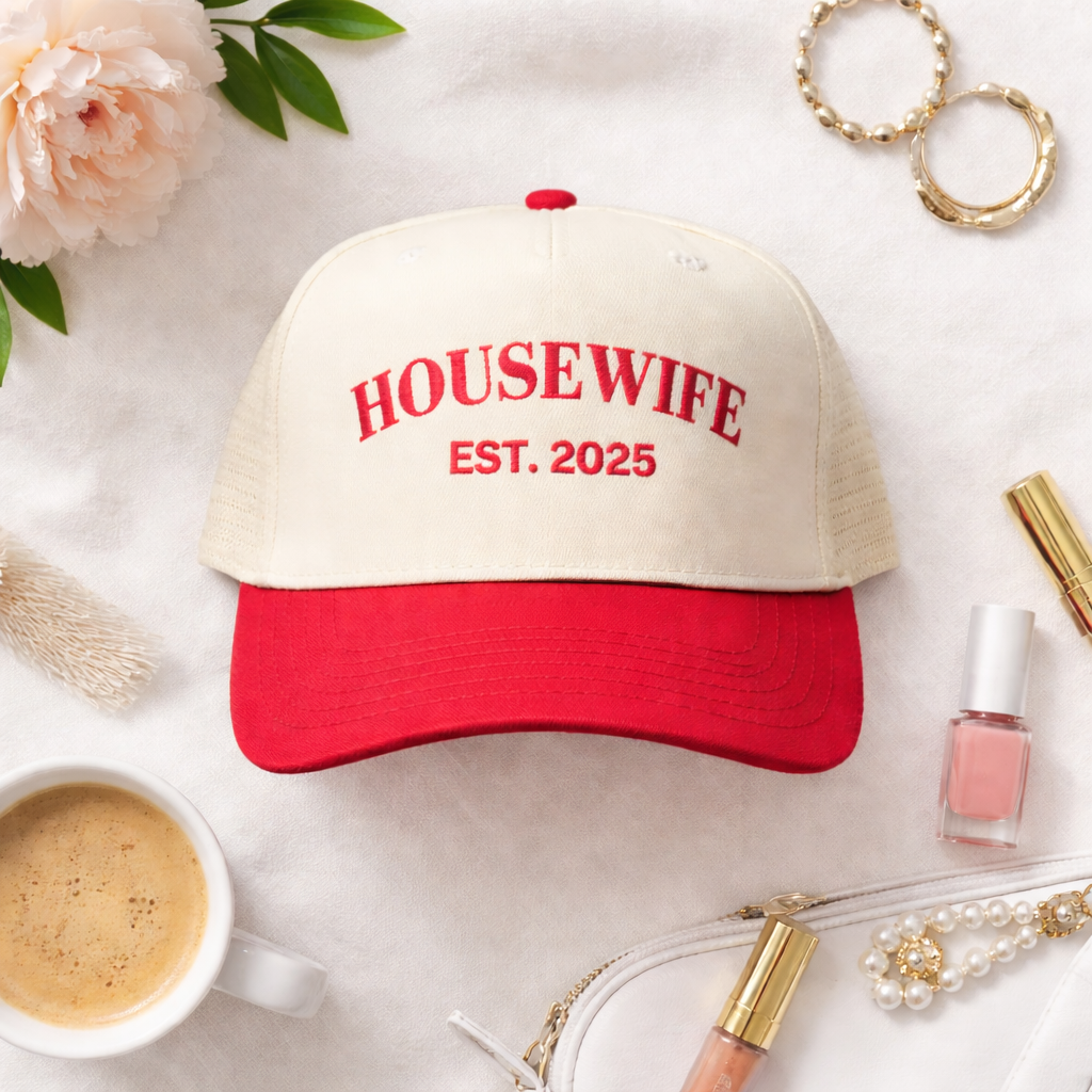 HOUSEWIFE 2025