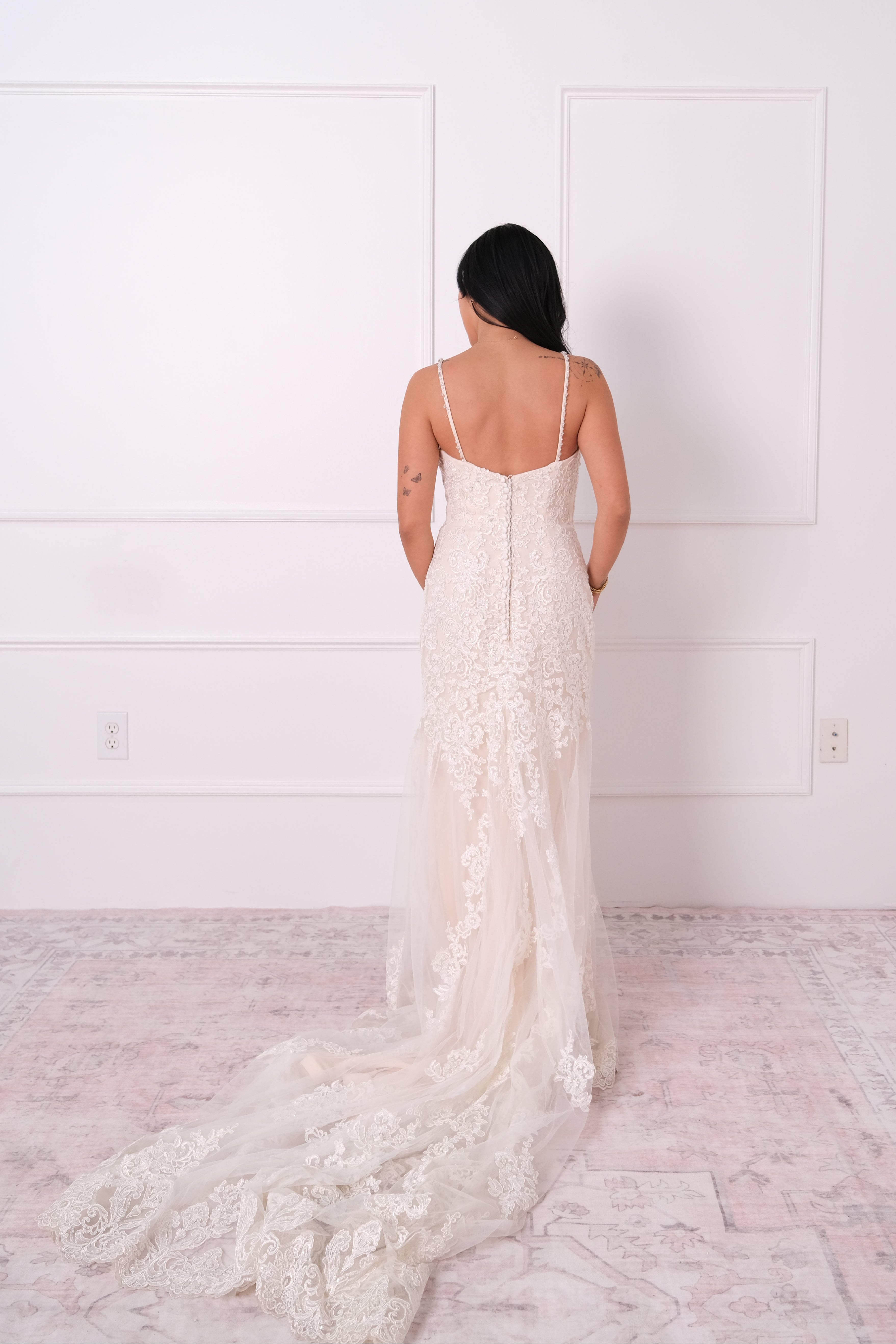 Romantic Lace Bridal Gown