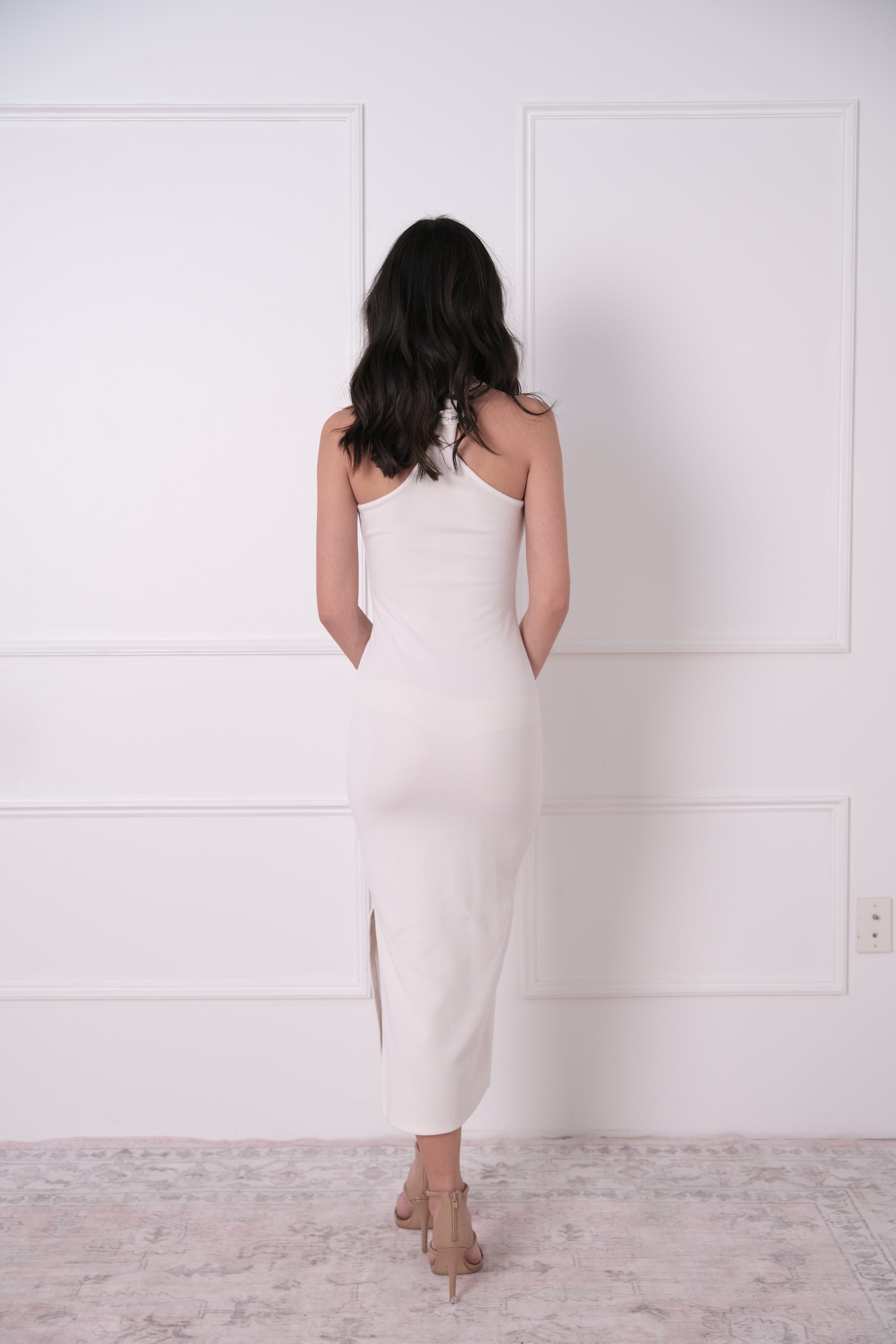 The White Essential Midi
