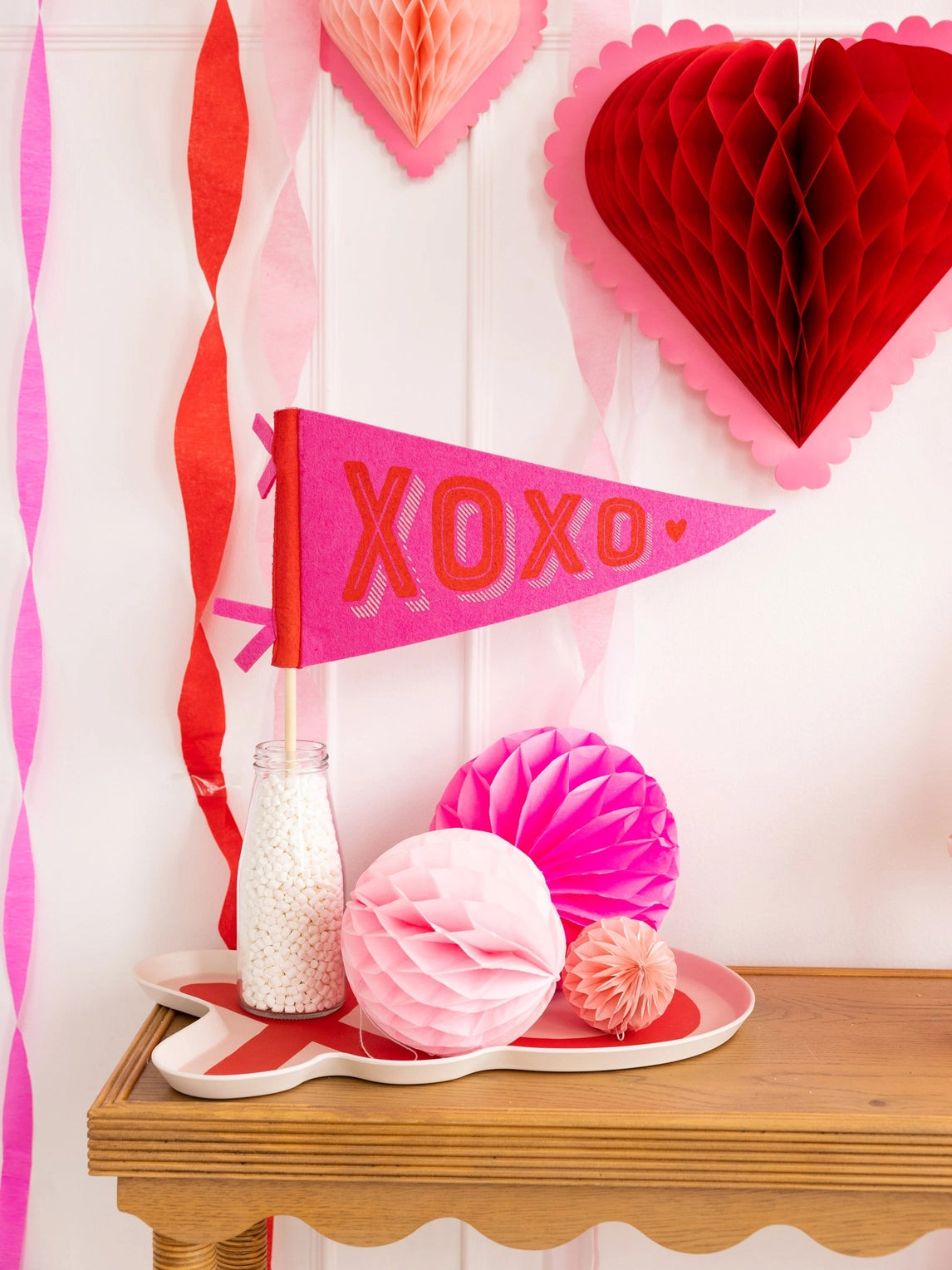 Xoxo felt flag