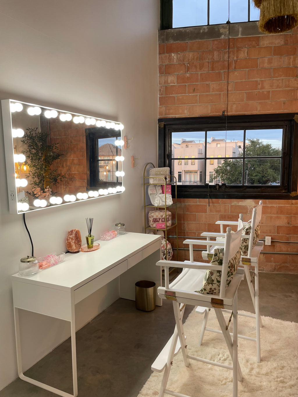 The vanity room